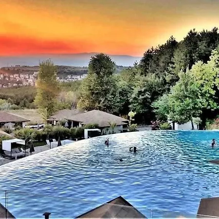 - Cucetno Lägenhet Sandanski